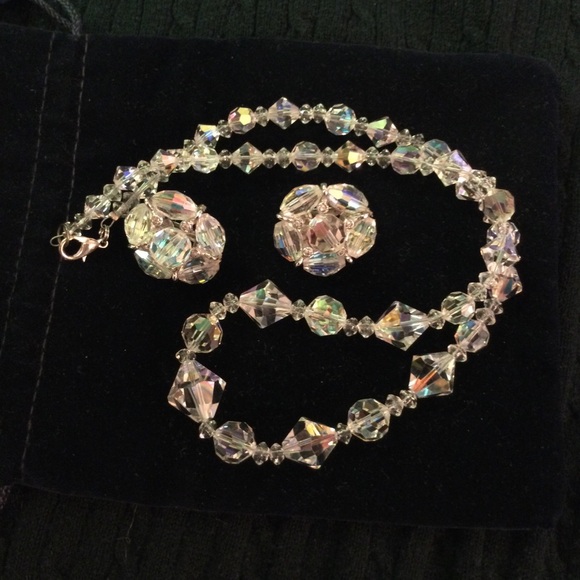 Vintage Aurora Borealis crystal faceted necklace & earrings - Picture 2 of 3